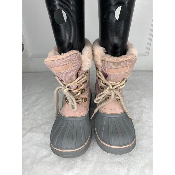 London Fog Girls Size 4 Insulated Winter Duck Boots Pink & Gray Faux Fur Lining - Picture 2 of 8